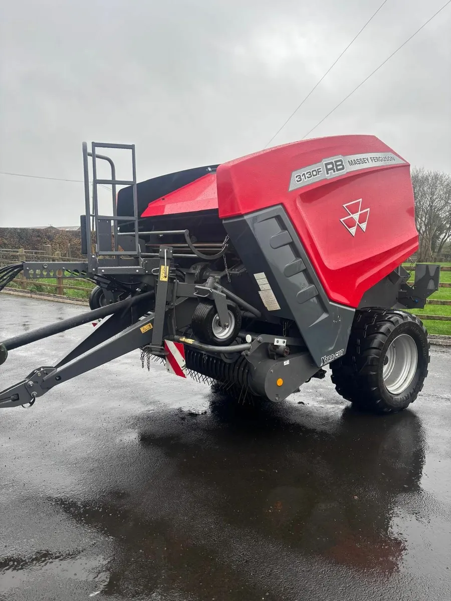 Massey Ferguson 3130 baler - Image 1