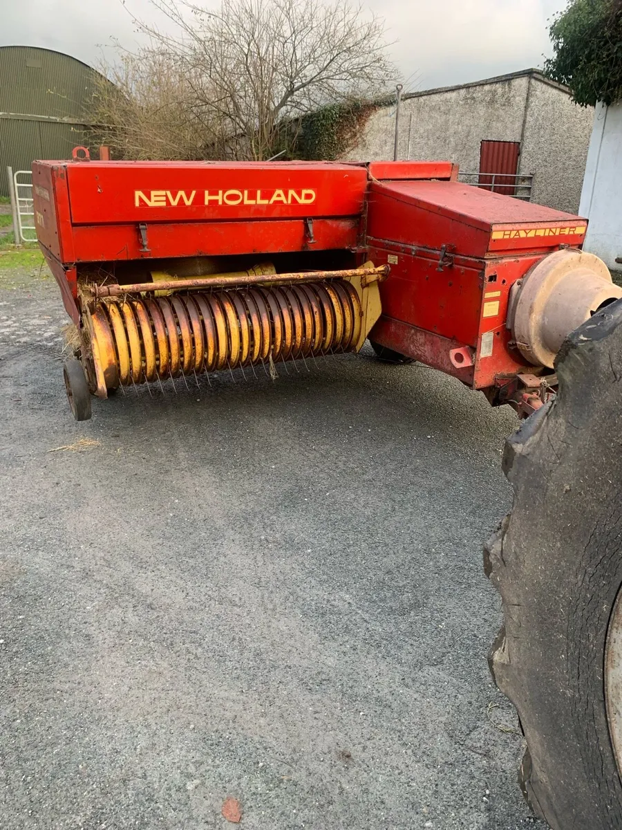 Newholland square baler - Image 1