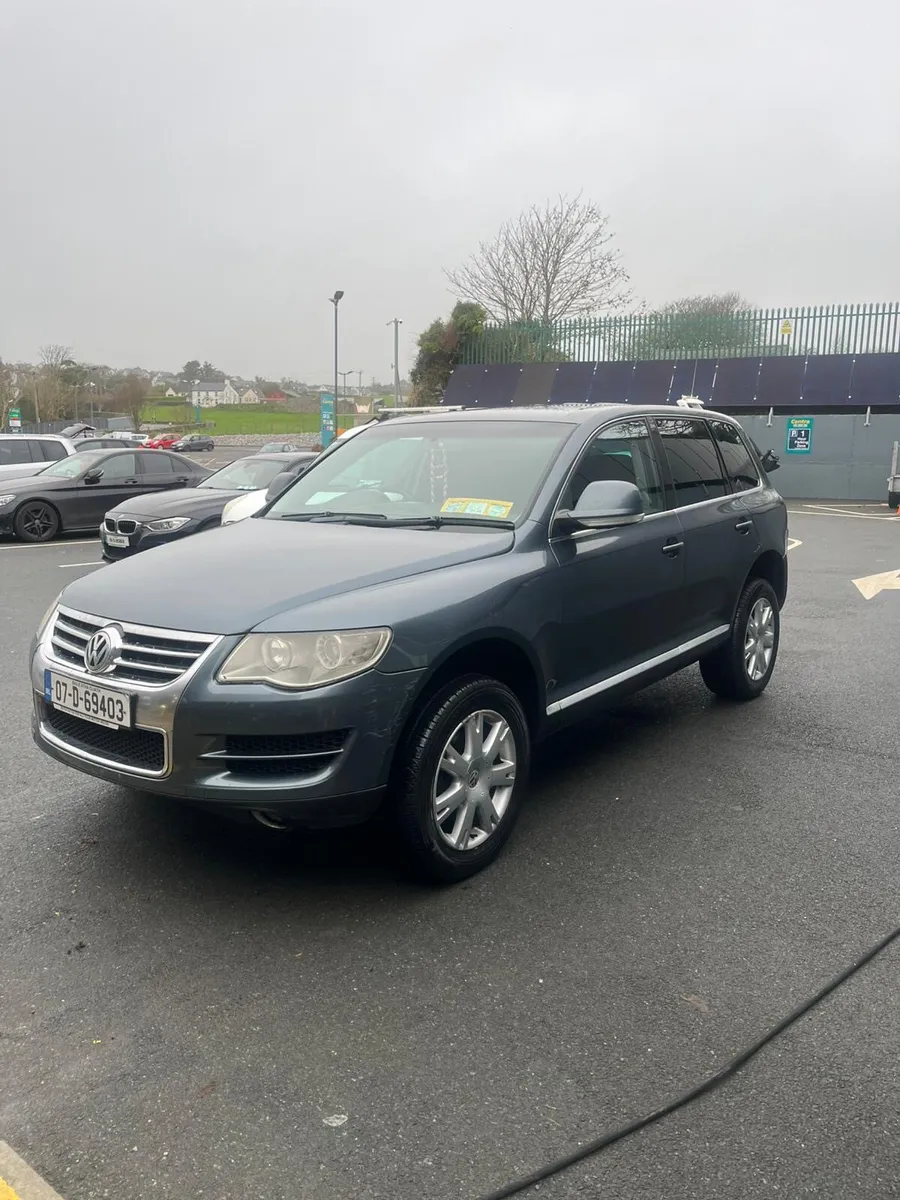 VW Touareg 2.5 Auto - Image 2