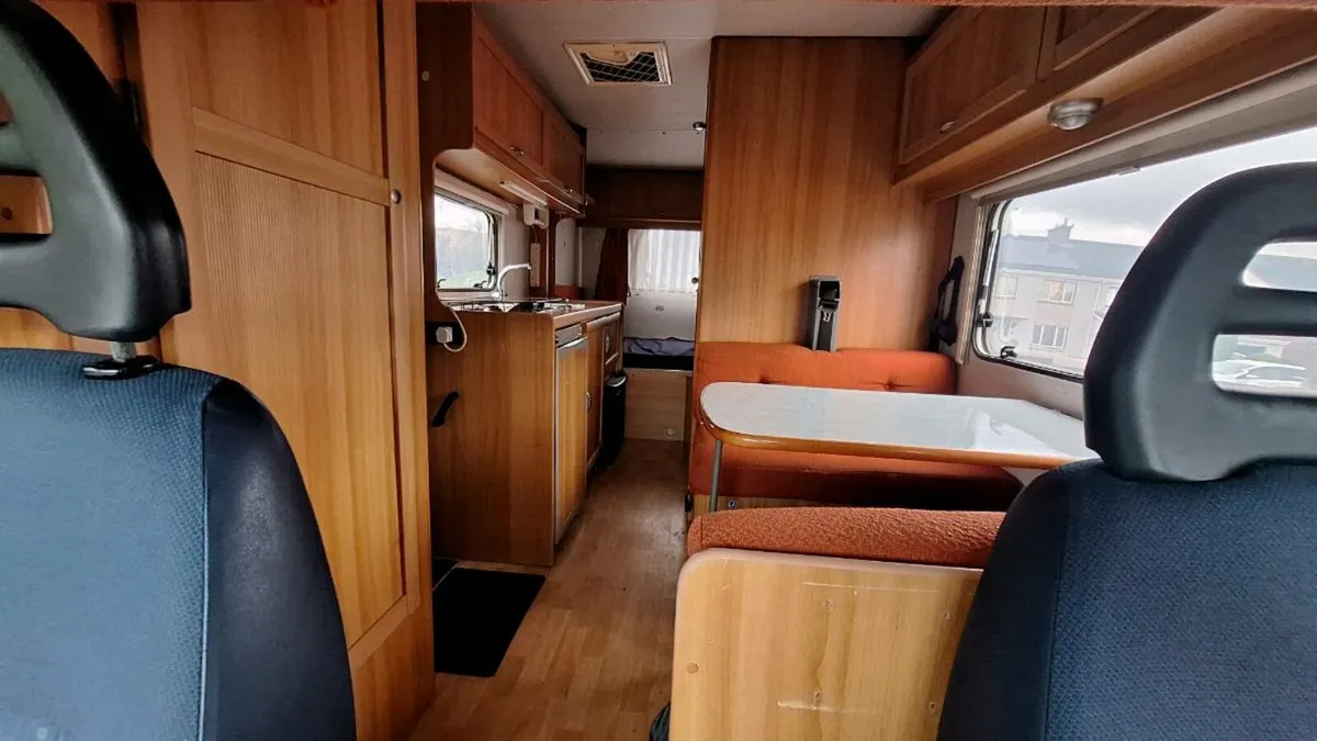 6 berth camper - Image 4