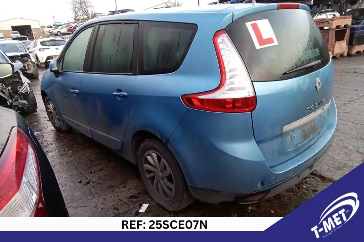 2013 RENAULT SCENIC BREAKING FOR PARTS - Image 4