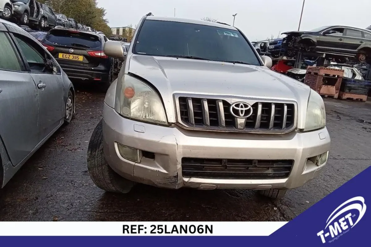 2008 TOYOTA LAND CRUISER BREAKING FOR PARTS - Image 2