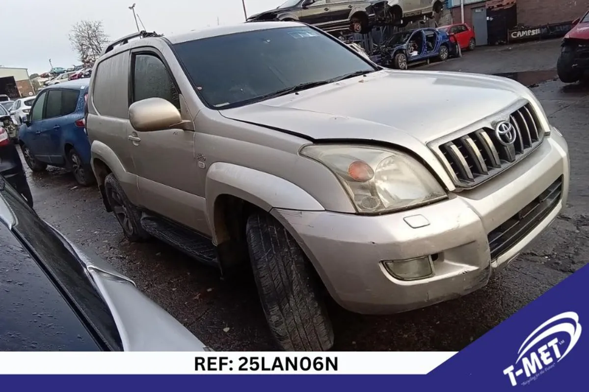 2008 TOYOTA LAND CRUISER BREAKING FOR PARTS - Image 3