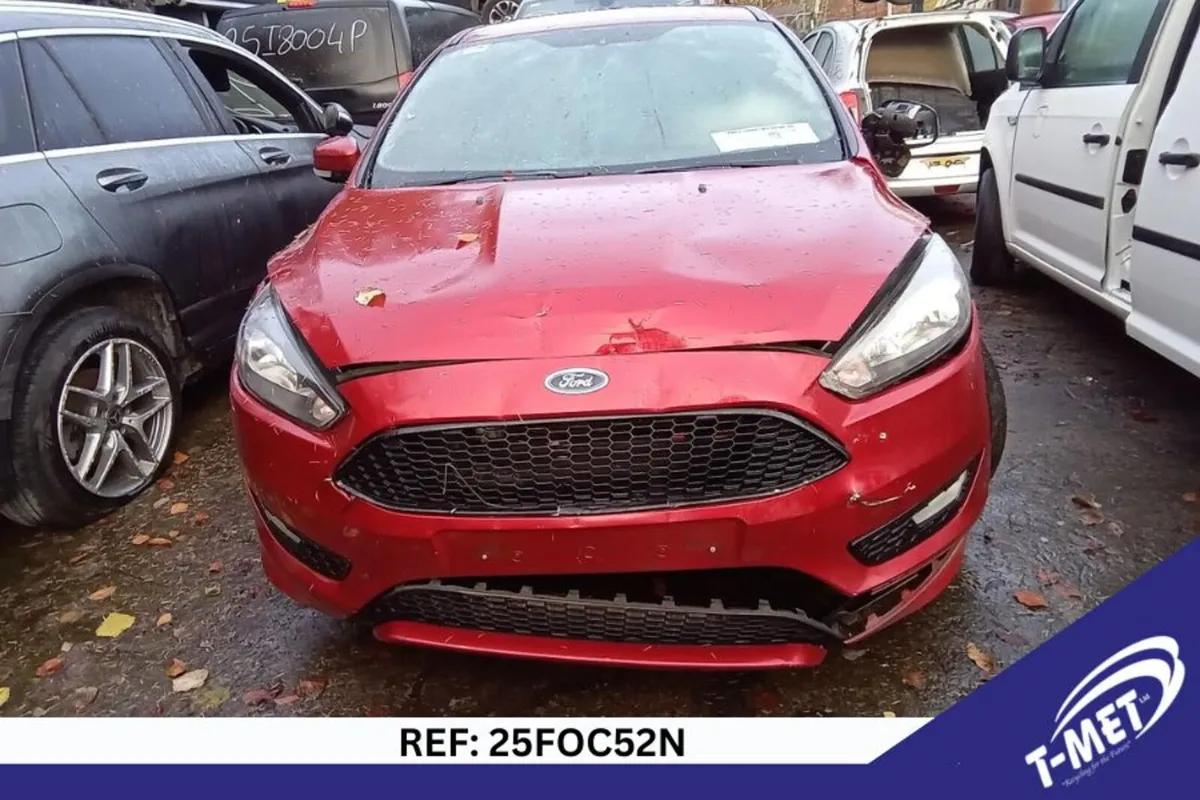 2018 FORD FOCUS BREAKING FOR PARTS - Image 2