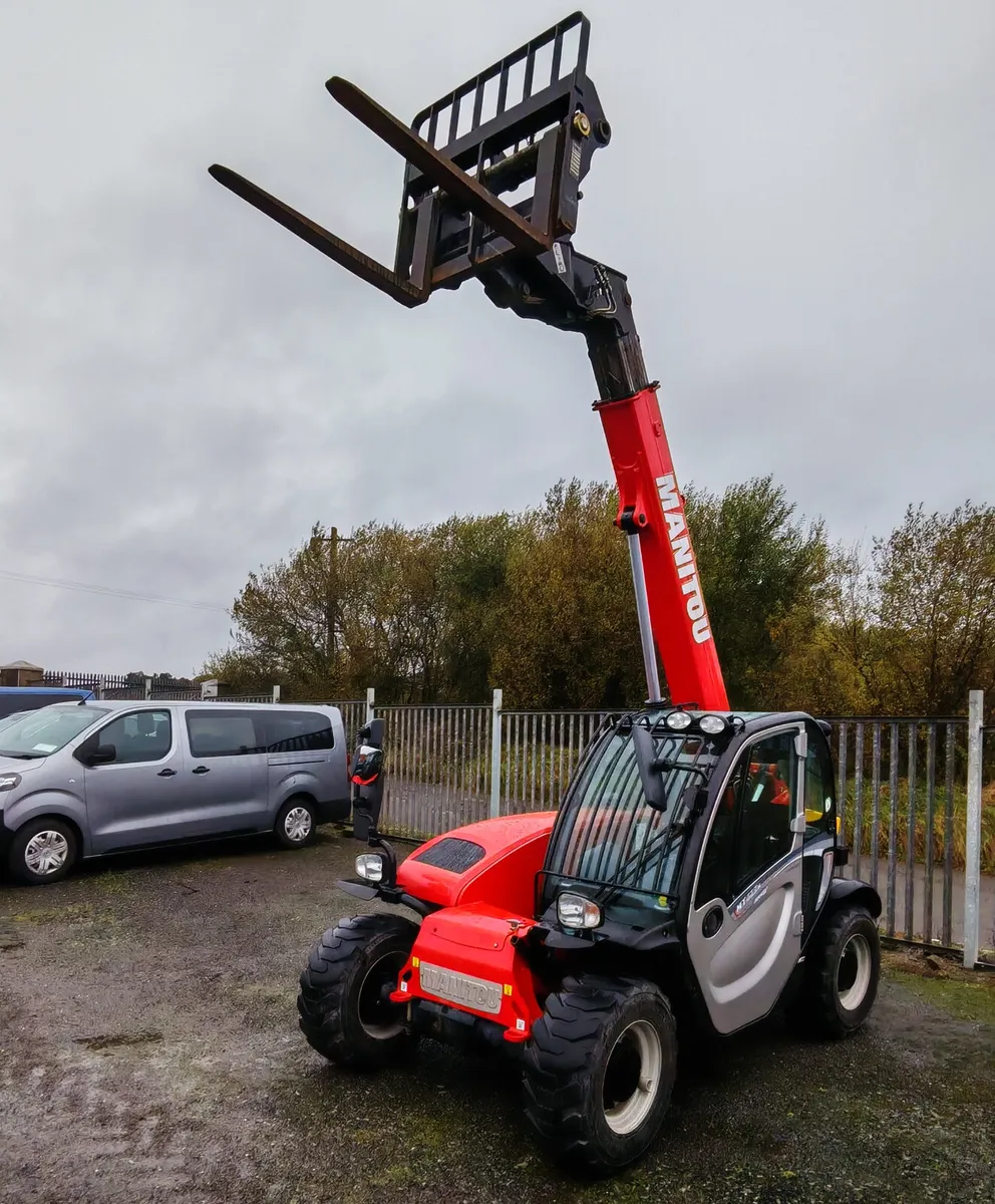 Manitou Telehandler - Image 4