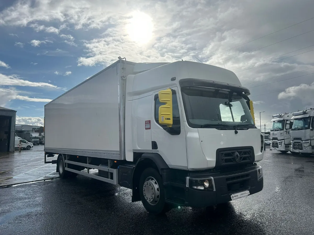 2024 Renault D18 Box - Image 1
