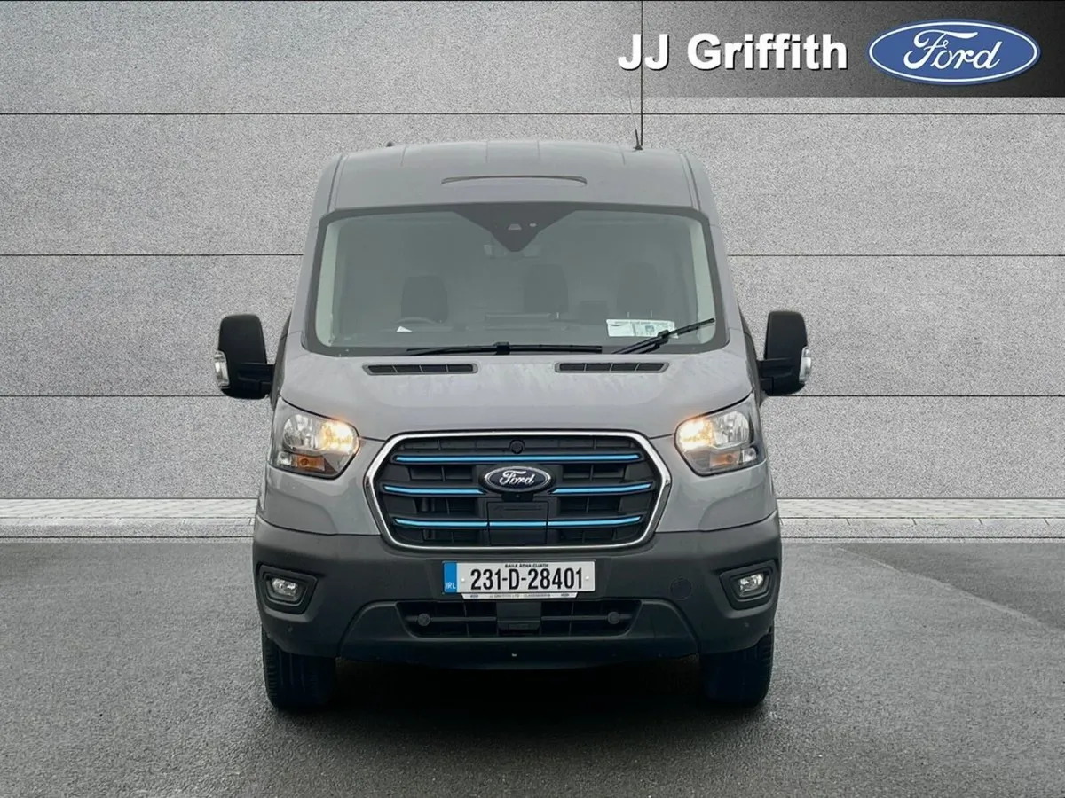Ford Transit TRANSIT TREND 350 M 67KWH 135 KW - Image 4