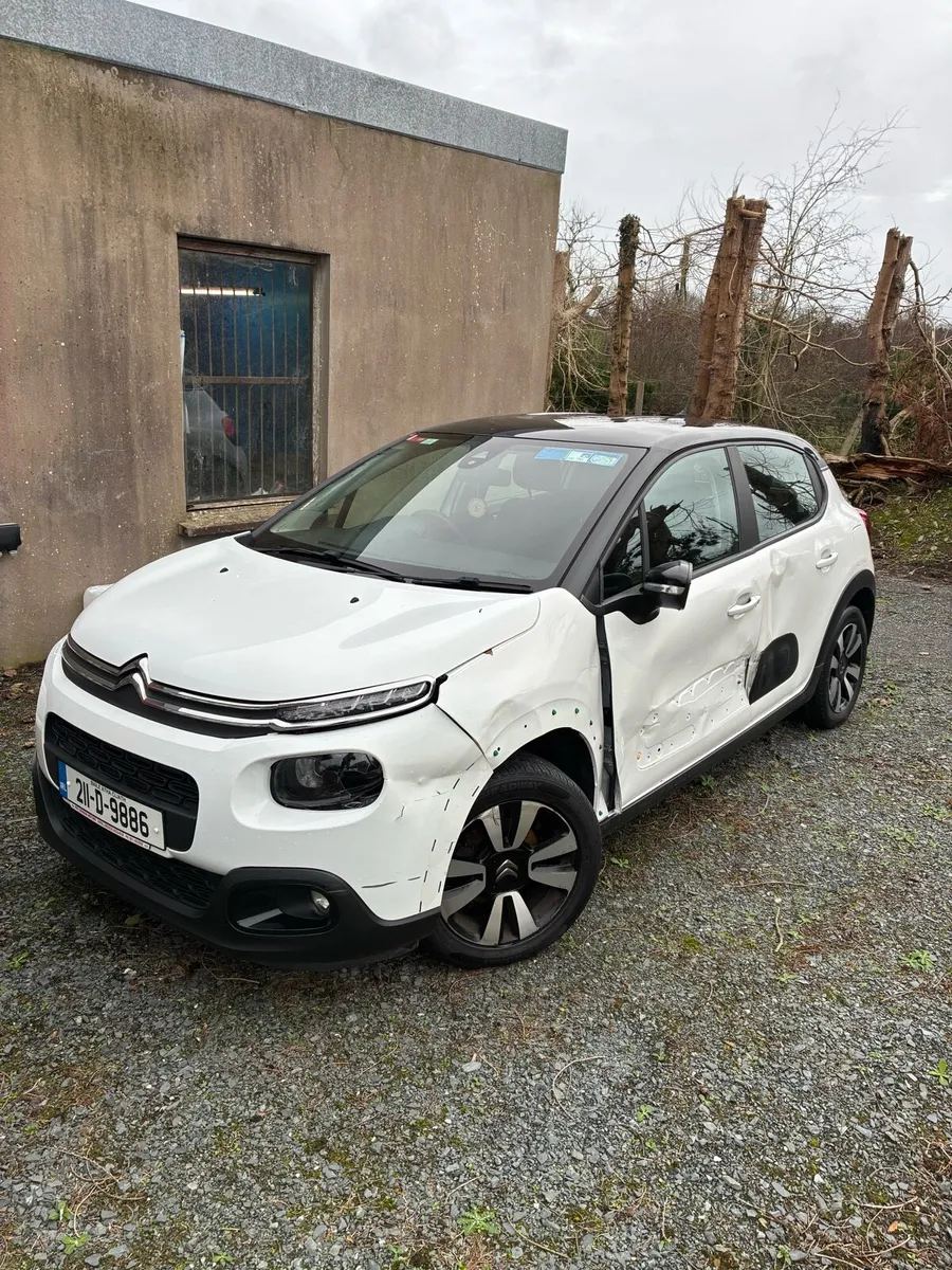 211 Citreon C3 Puretech Exclusive 1.2 Petrol - Image 2
