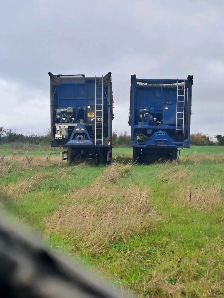 2 ejector traliors - Image 1