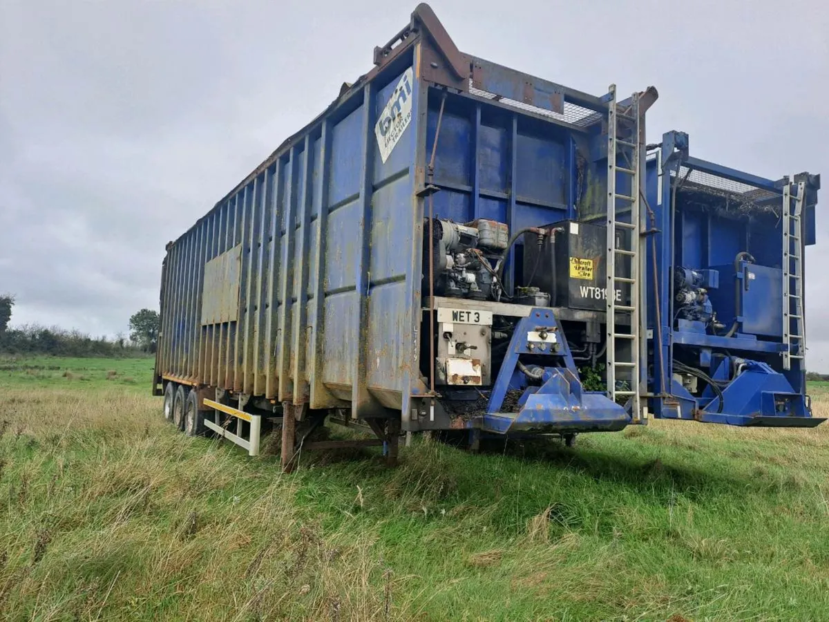 2 ejector traliors - Image 2