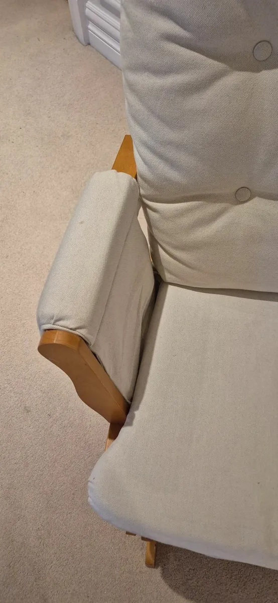 Nursery rocking chair - Image 4