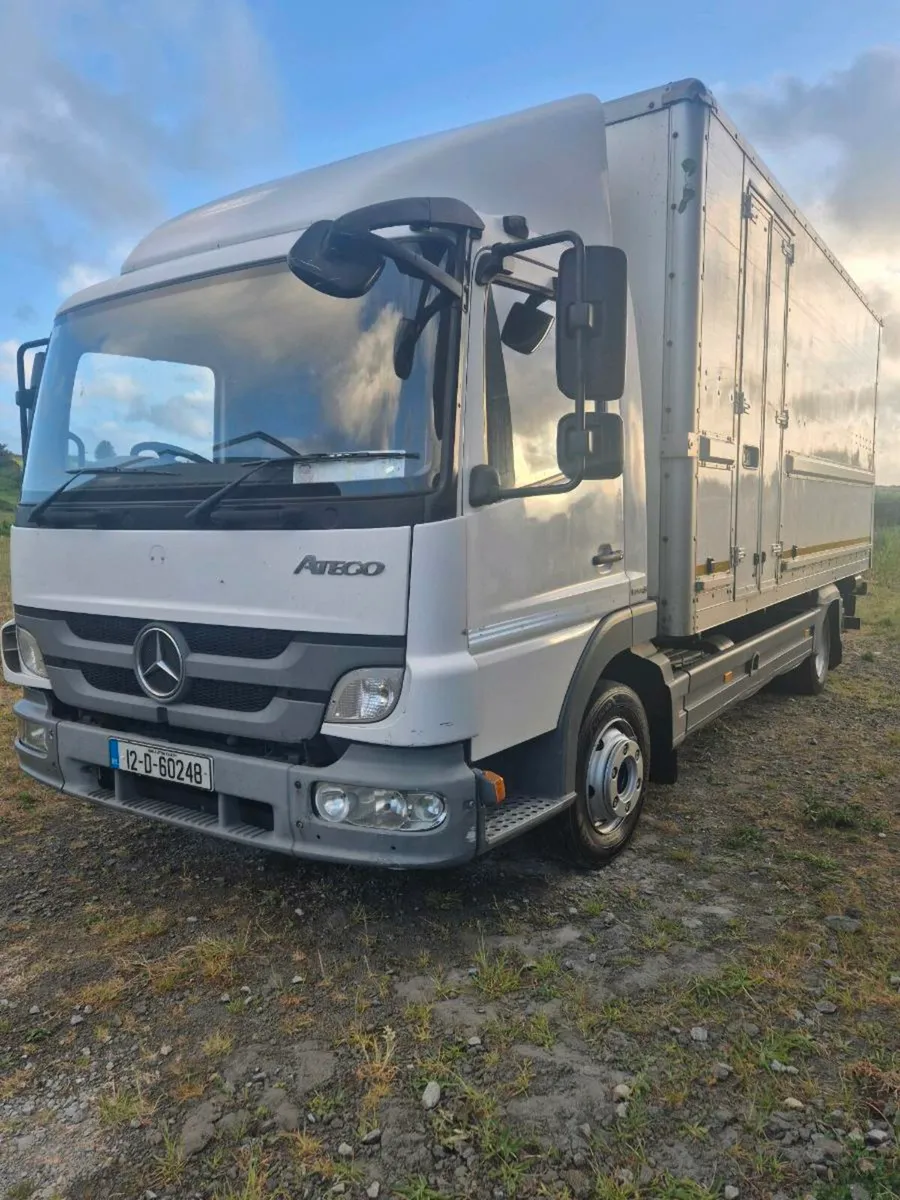 Mercedes truck - Image 1