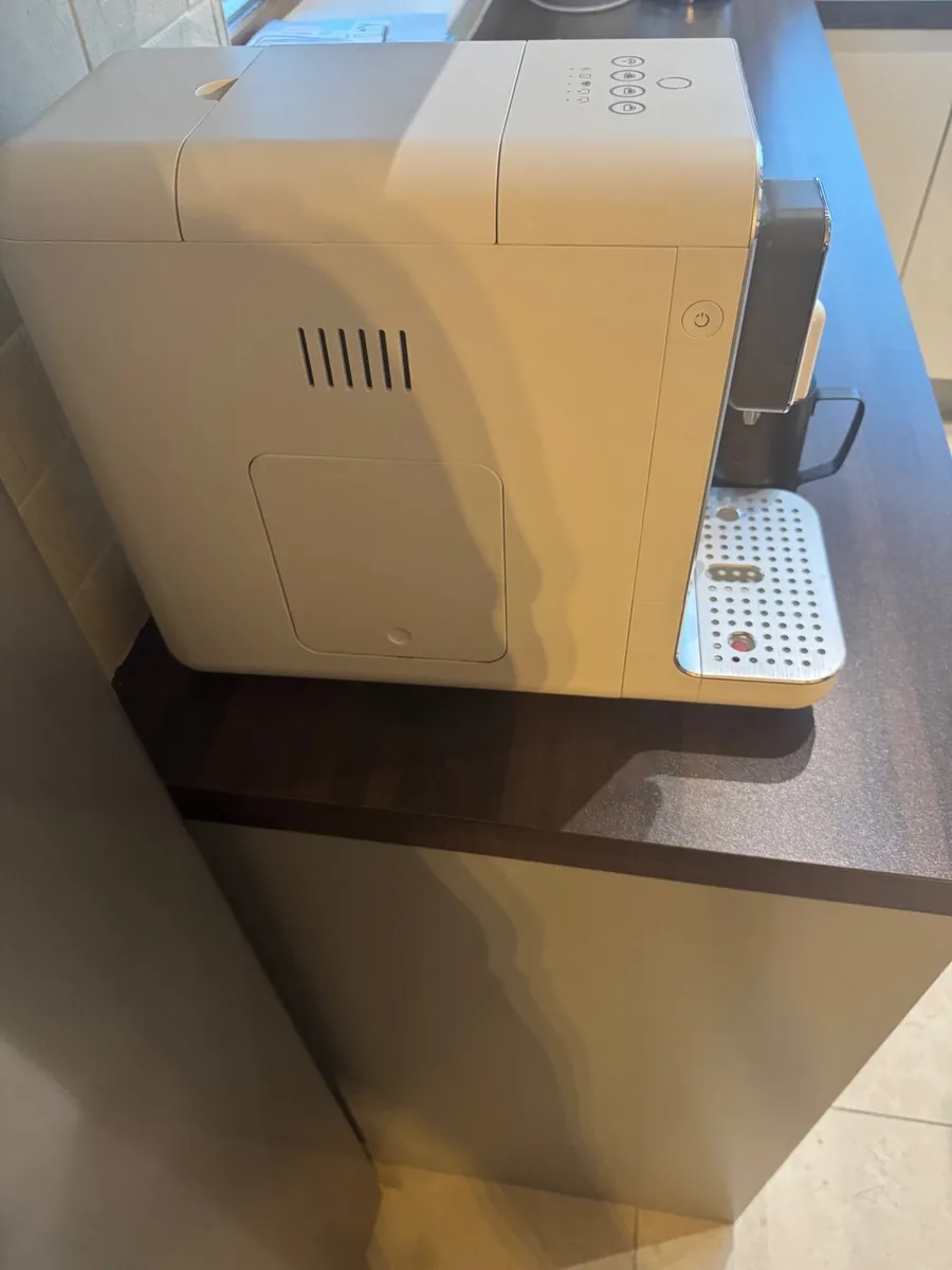 SMEG bean to cup coffee machine - Image 3