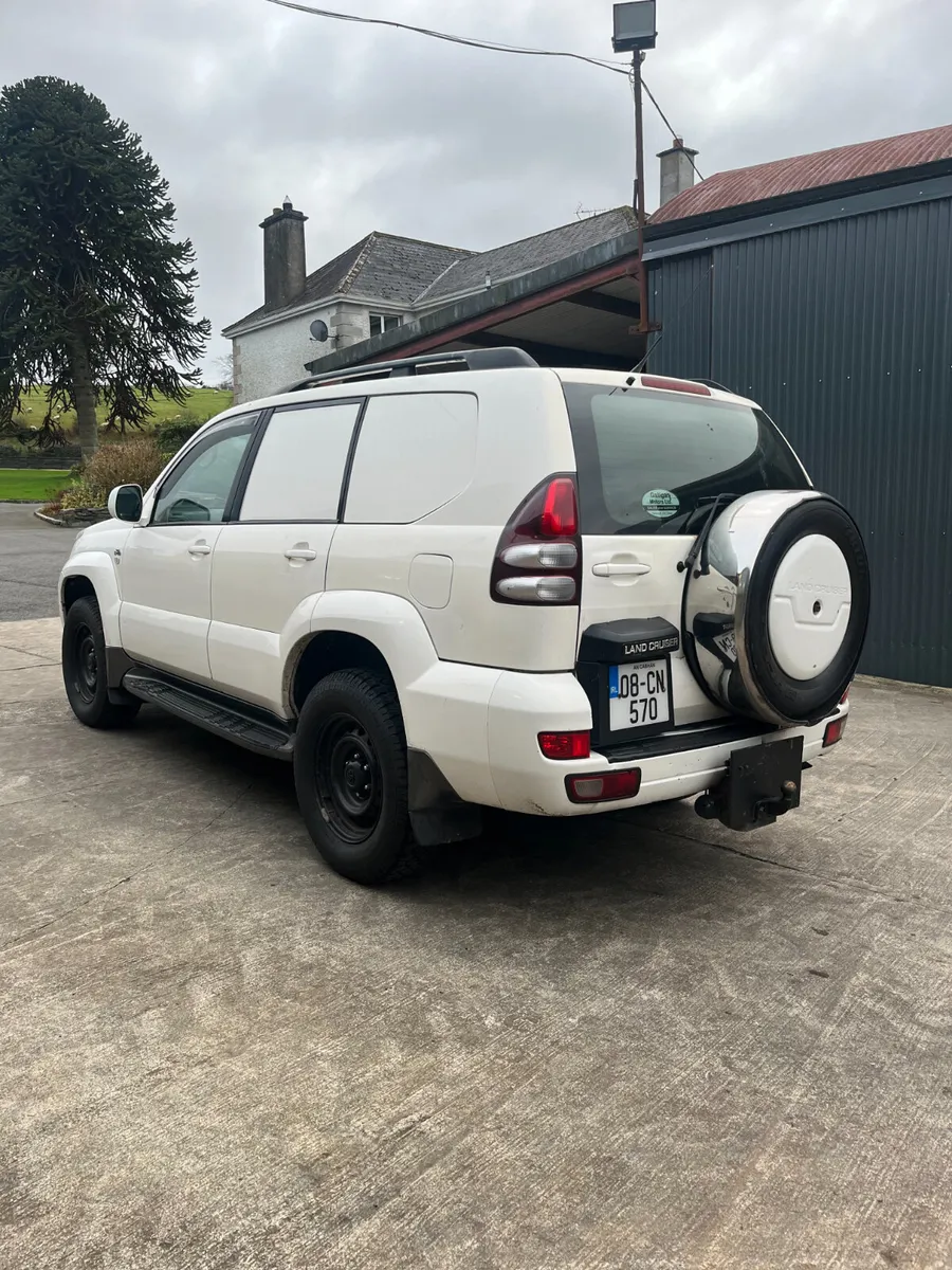 Toyota Land Cruiser - Image 4