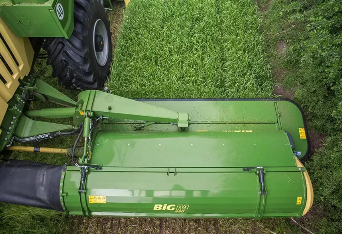 KRONE BiG M 450 Self-Propelled Mower Conditioner - Image 3