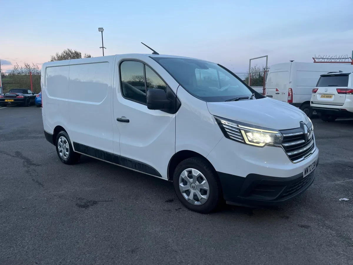 Renault Trafic 2023 - Image 2