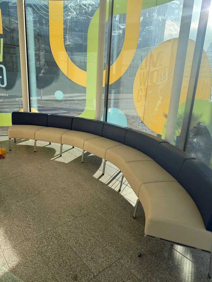 Curved sofa - Image 1