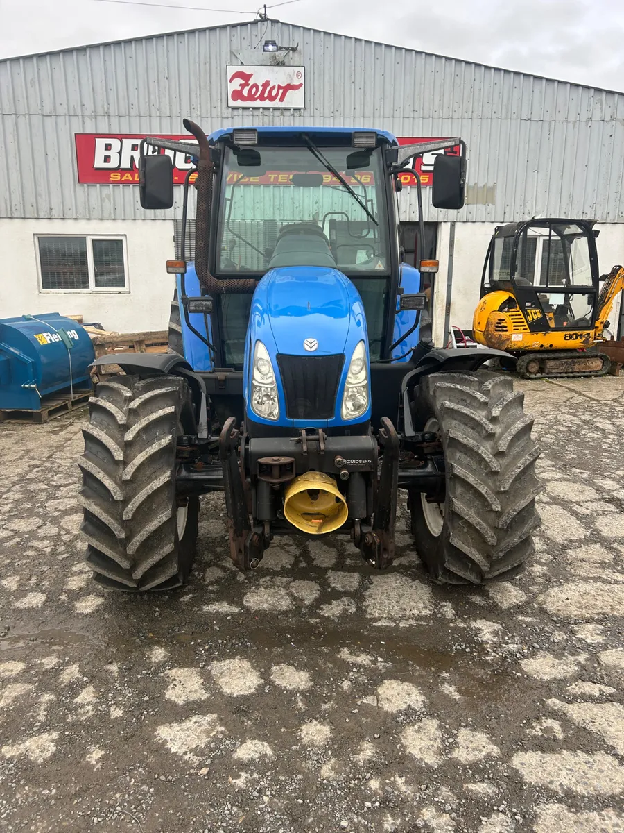 2004 New Holland TL100a - Image 3