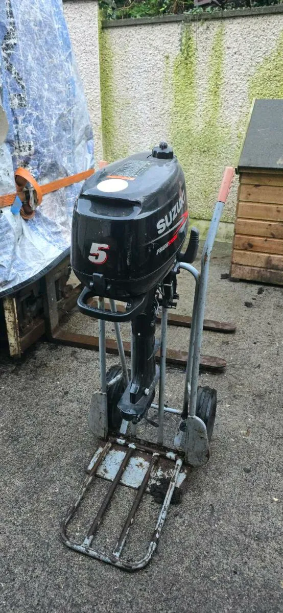 Suzuki 5hp engine for sale - Image 3