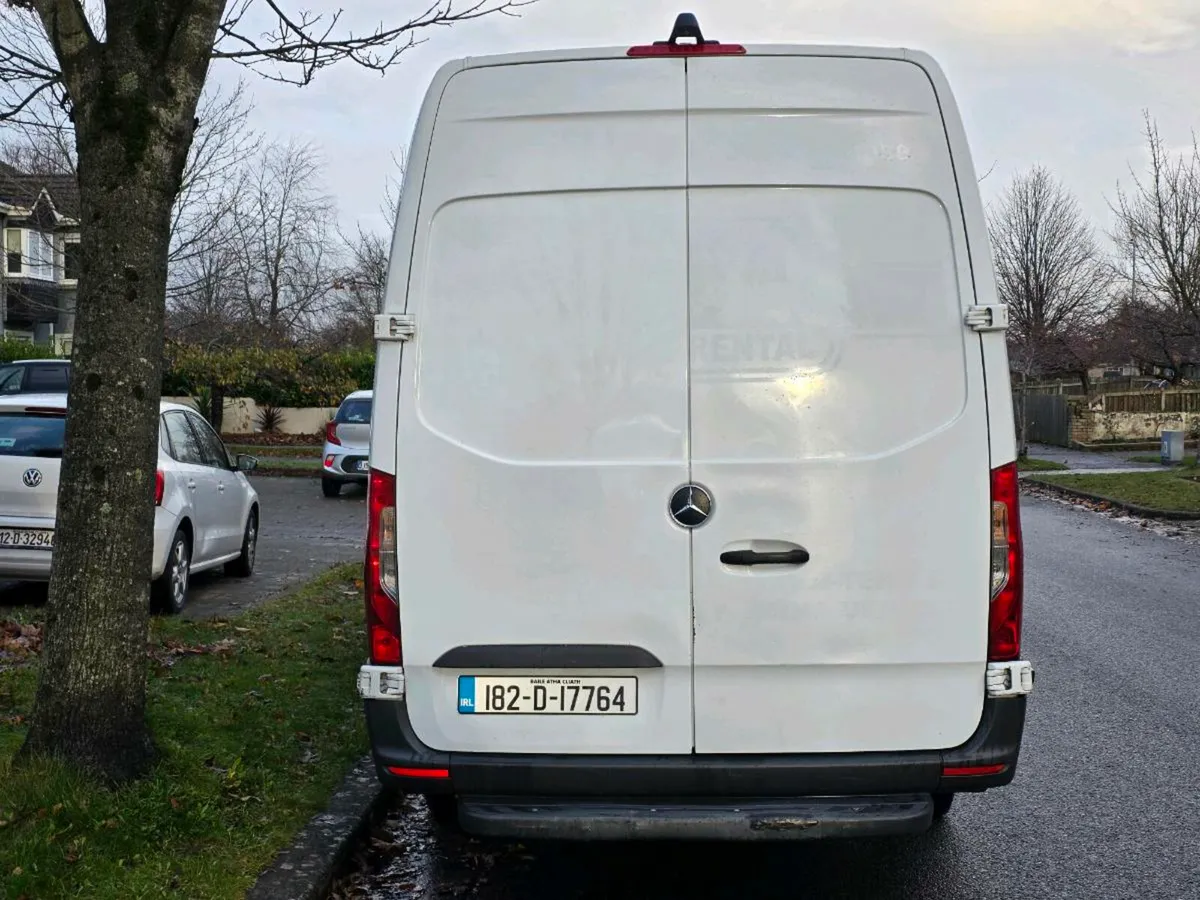 182 Mercedes Sprinter 316CDI LWB Fridge Freezer - Image 4