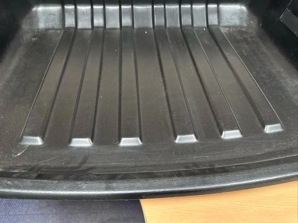 Genuine VW Tiguan 2016-22 boot luggage tray - Image 1