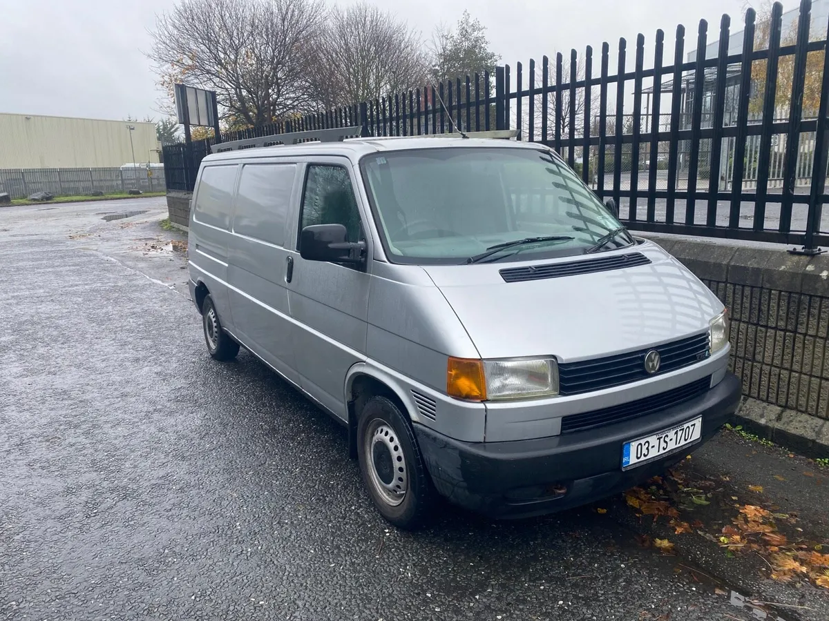 VW Transporter 2.5 TDI LWB - Image 1