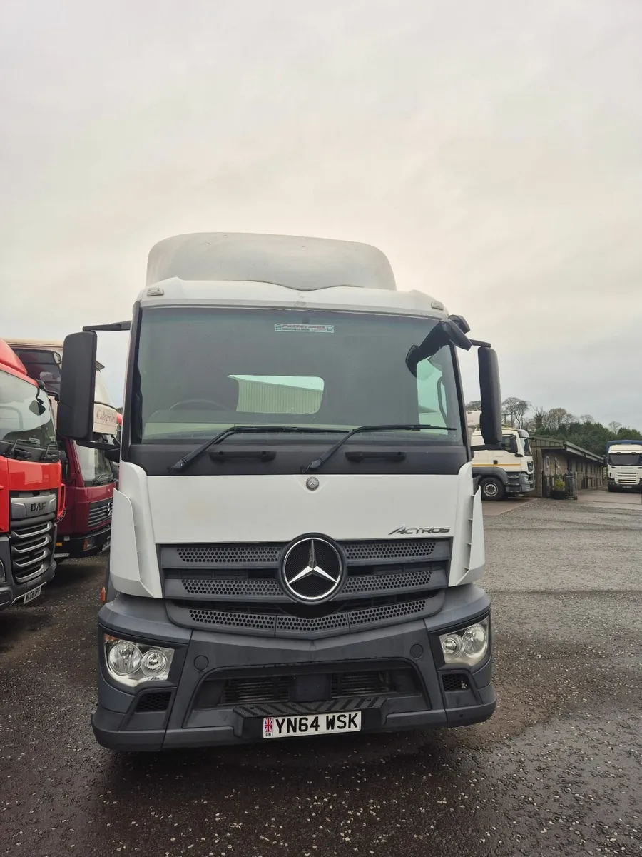 Merc Actros 1843 & Nooteboon machinery trailer - Image 3