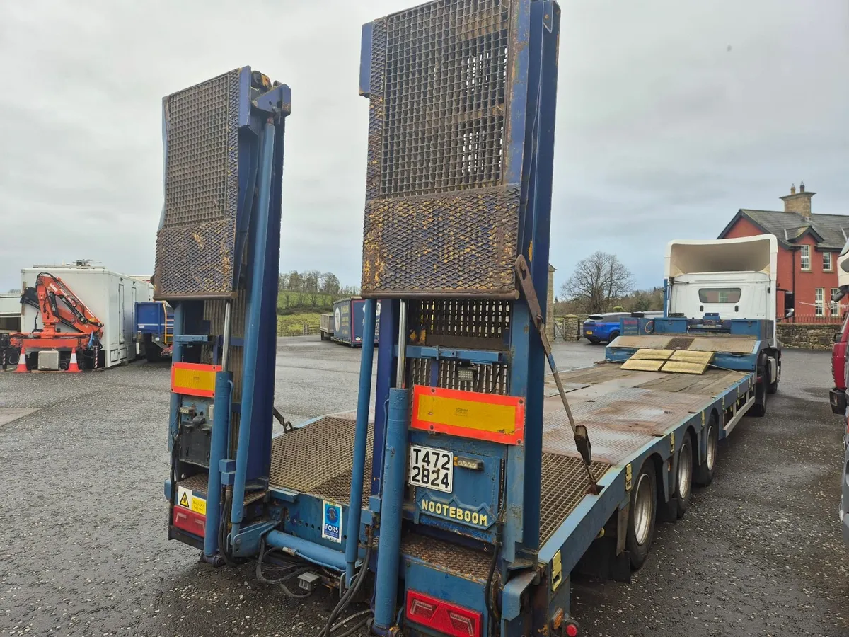 Merc Actros 1843 & Nooteboon machinery trailer - Image 1