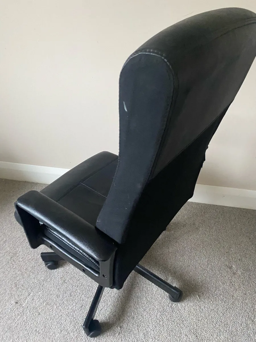 IKEA MILLBERGET Swivel chair, Murum black - Image 2