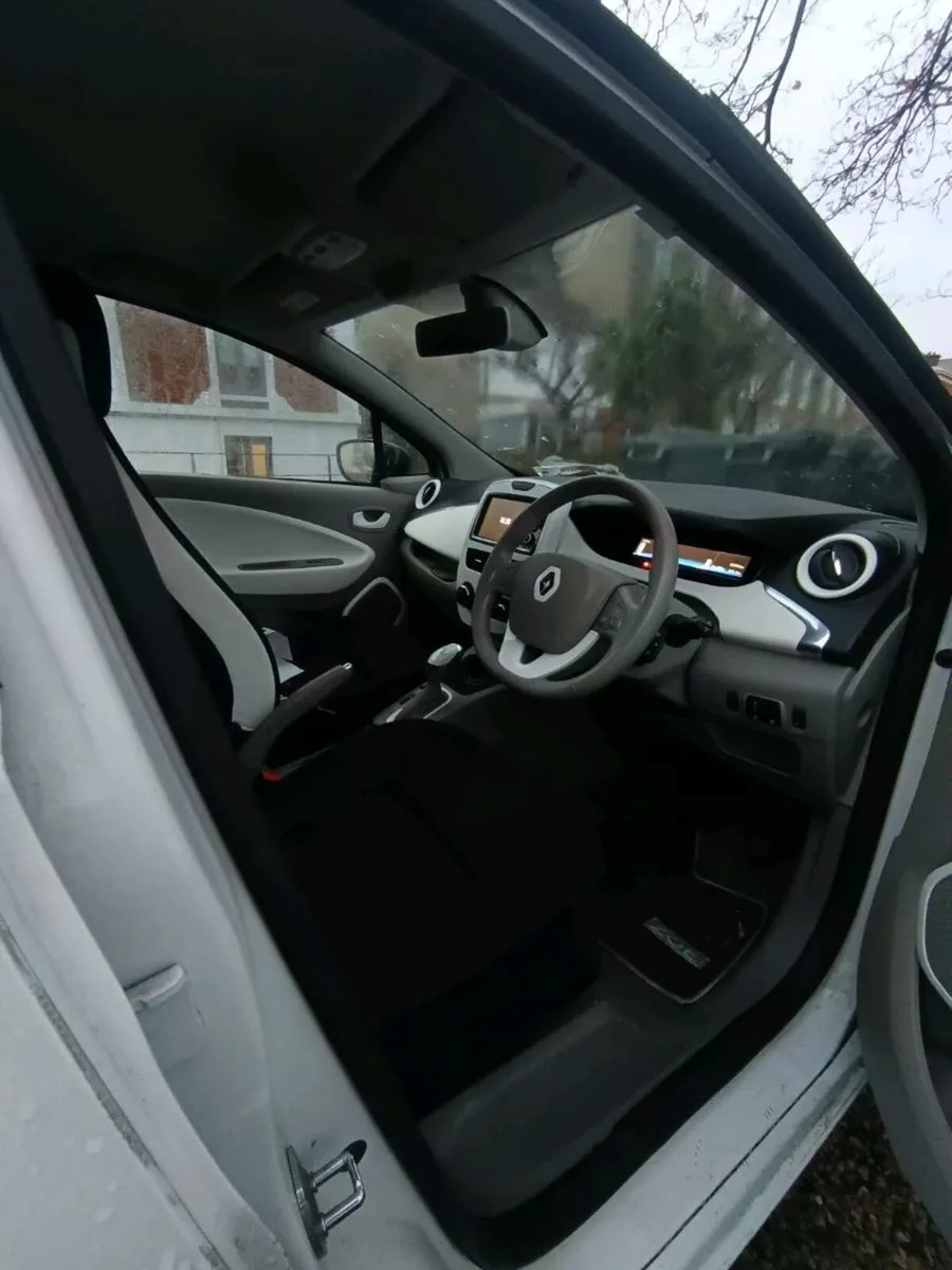 Renault Zoe van - Image 4