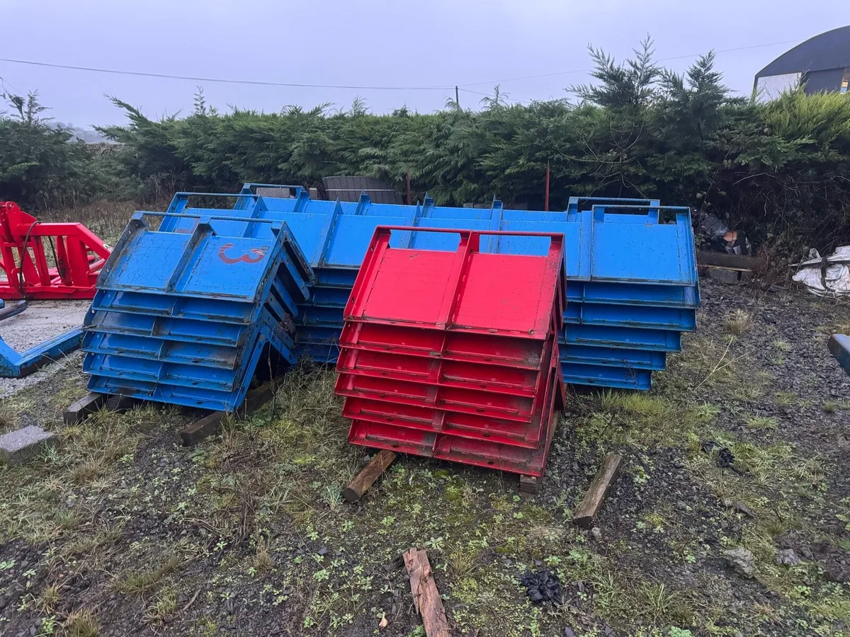 Shuttering pans - Image 1