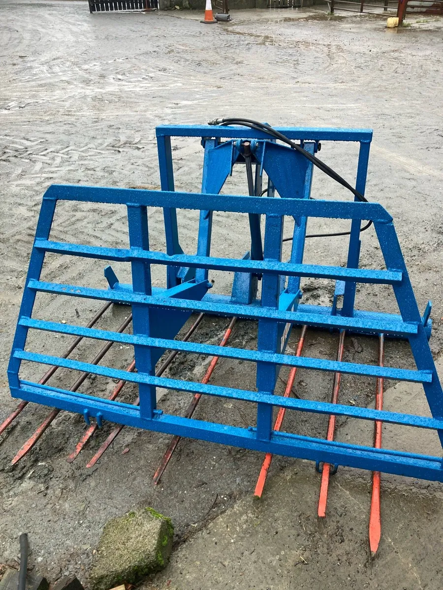 Twose Buckrake - Image 1