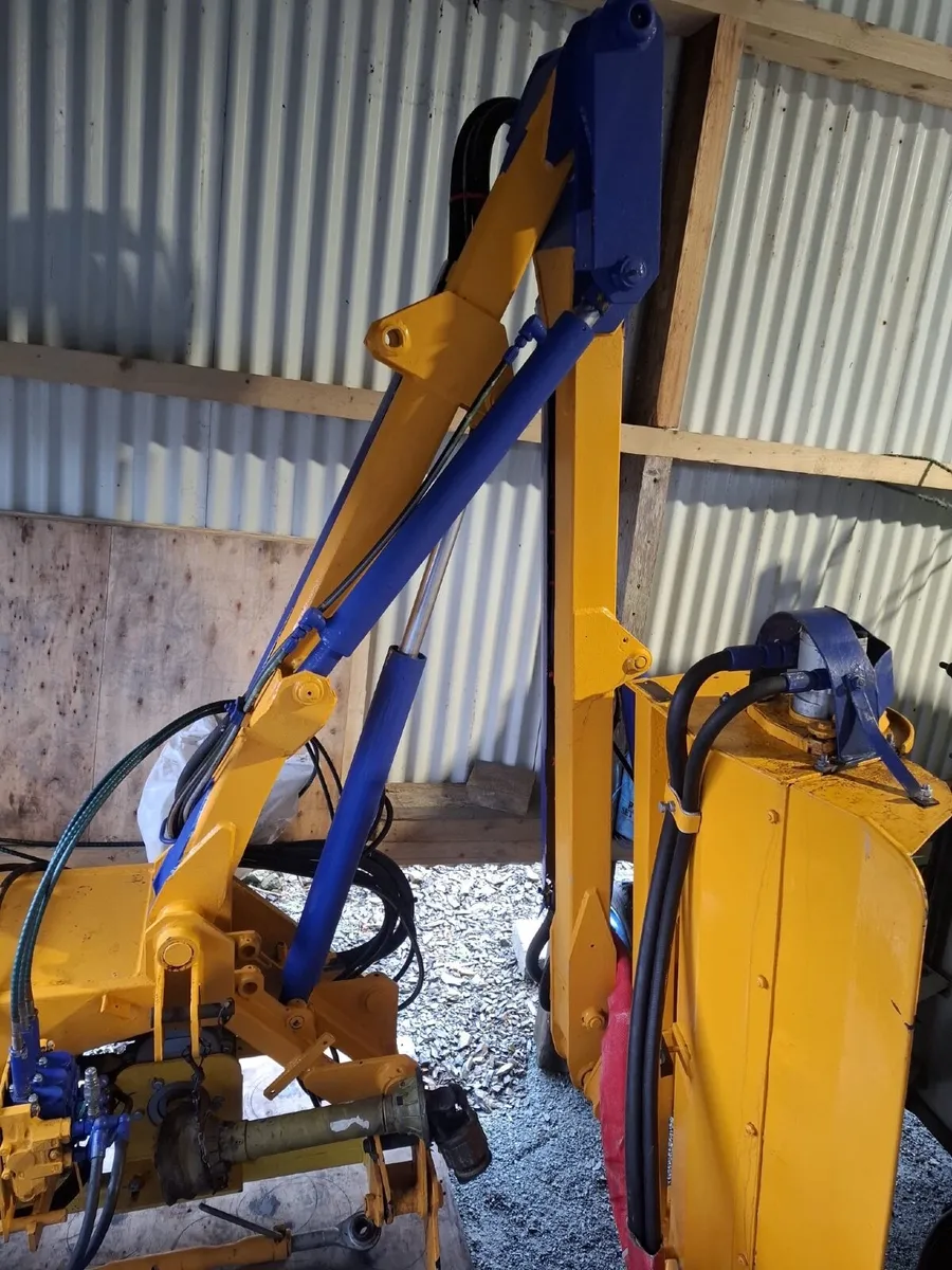 HEDGE CUTTER - Image 2