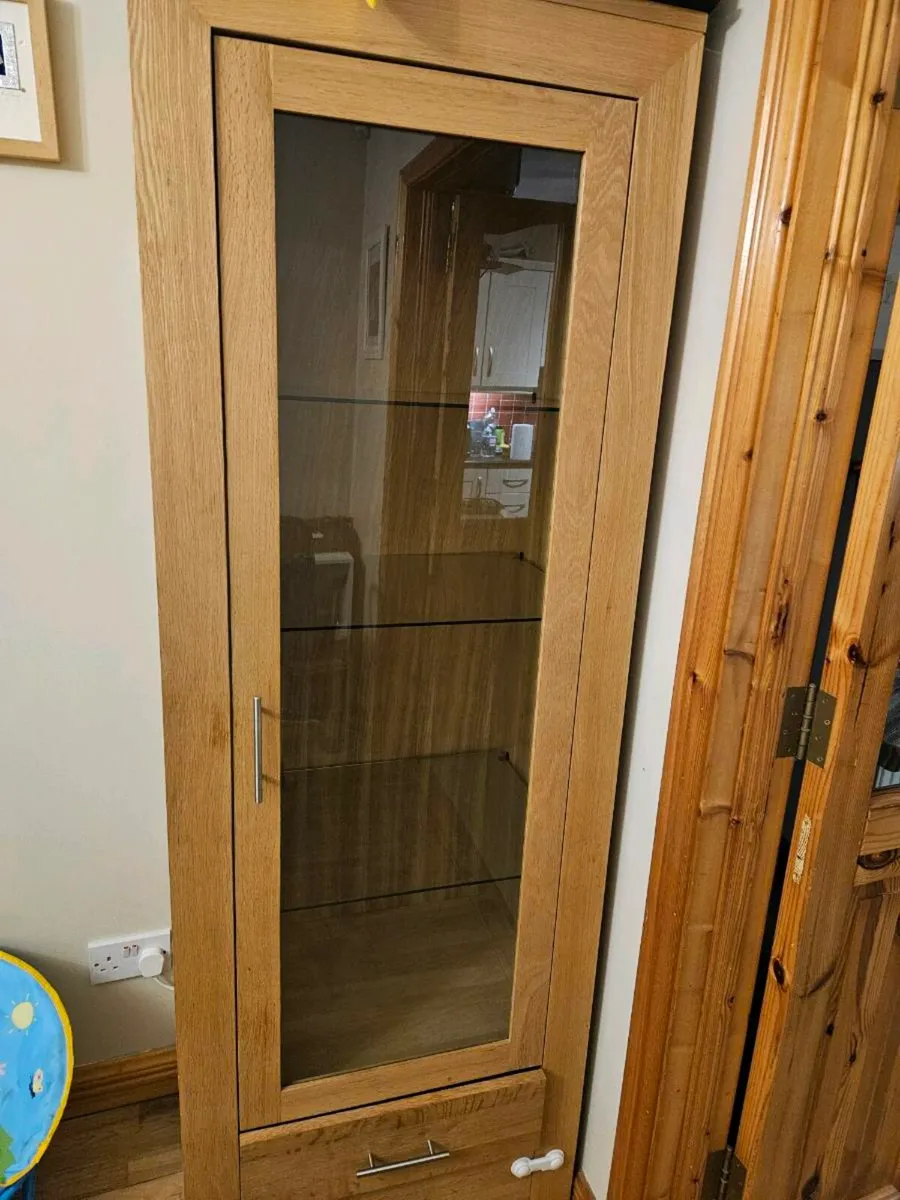 Oak display cabinet - Image 1