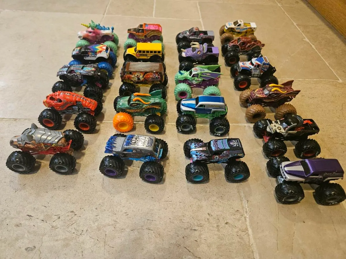 Monster Jam cars - Image 1