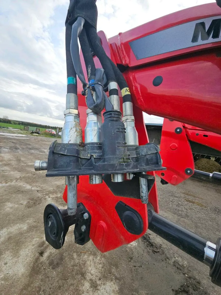 Massey Fergus /Quicke loader CW Quickie Multibenne - Image 3