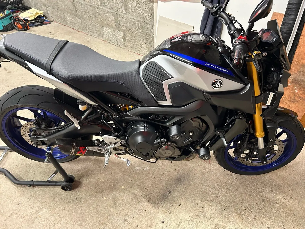 Yamaha mt09 SP GEN 2 - Image 4