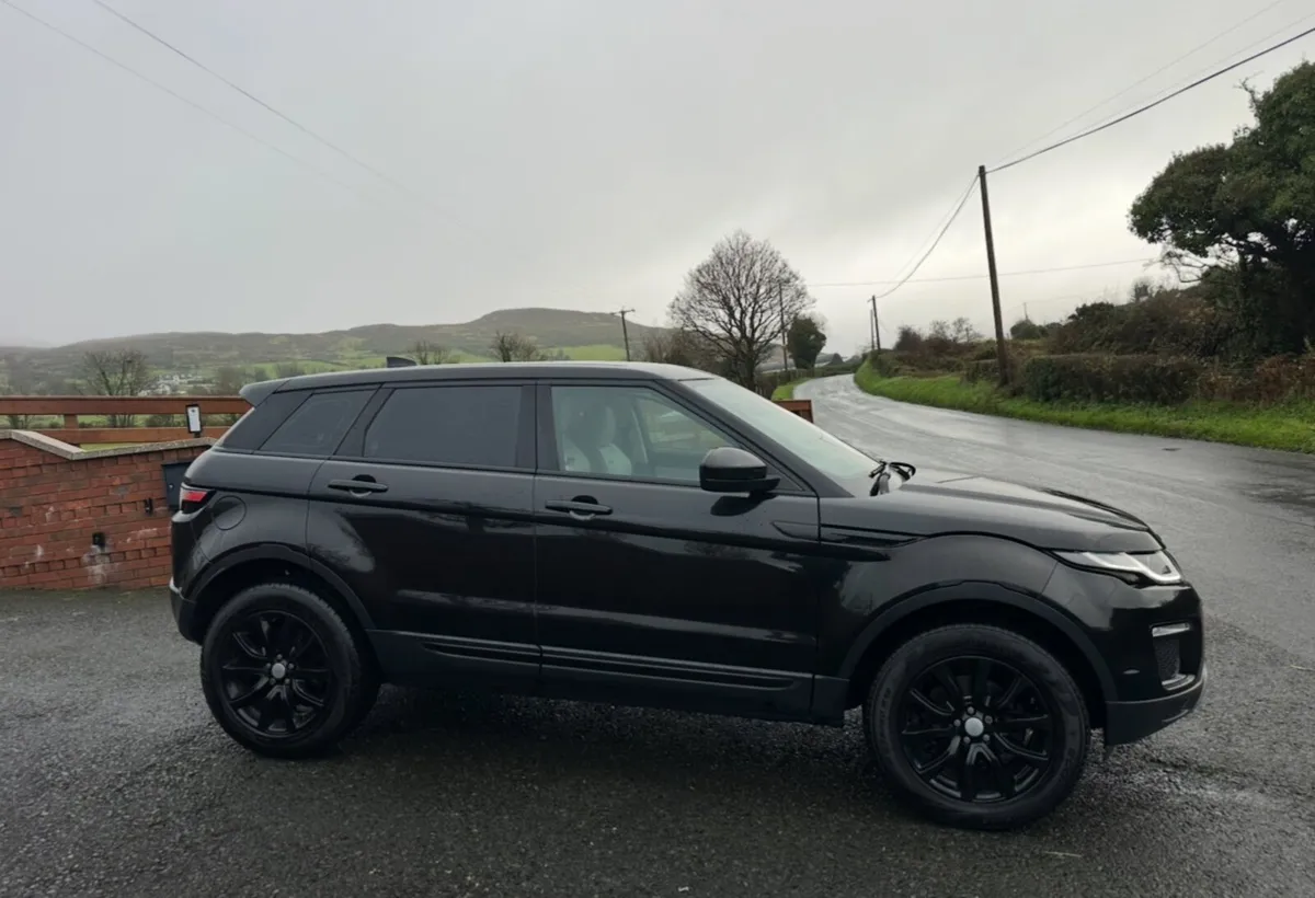 2017 Range Rover Evoque Cat N - Image 2