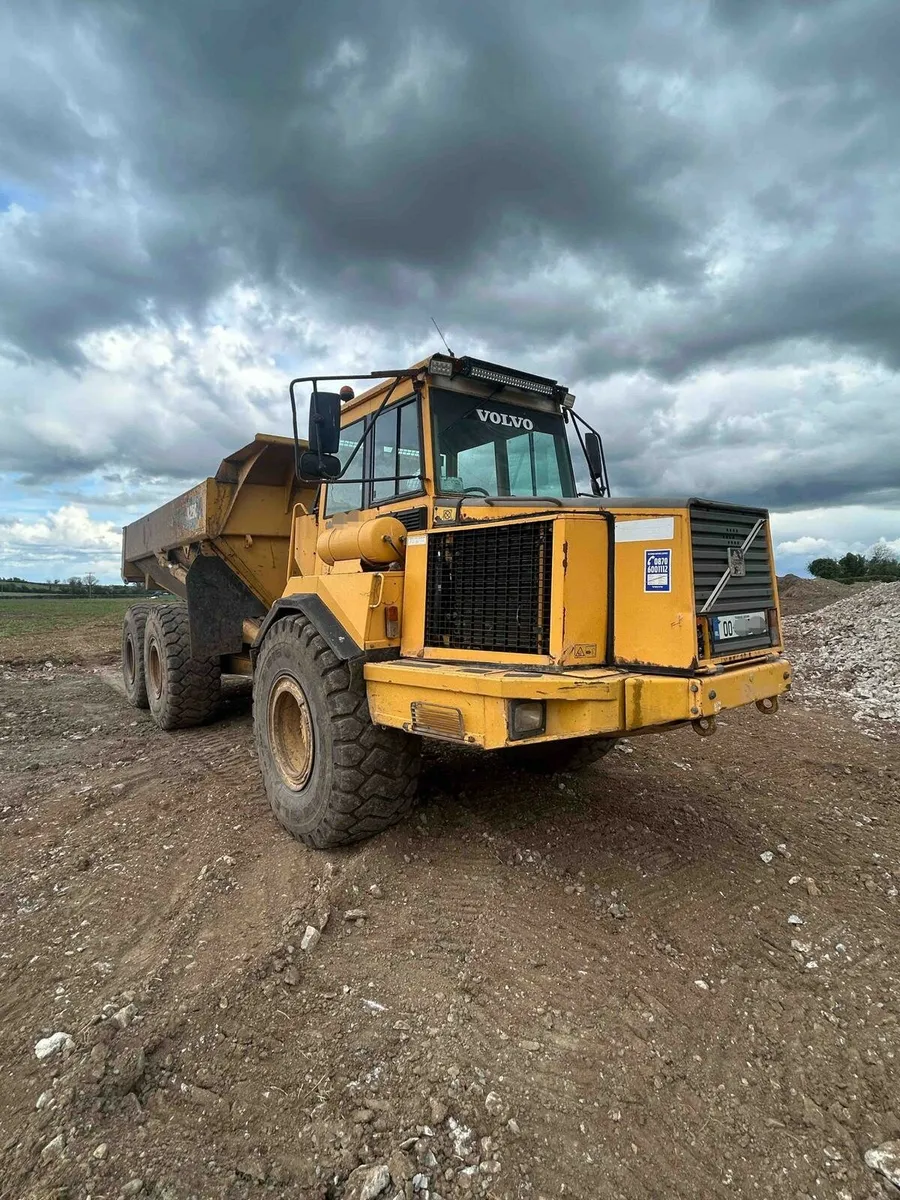 Volvo A25C - Image 1
