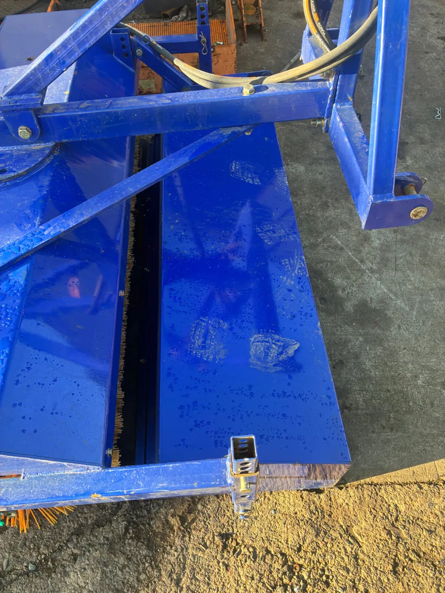 Hyd drive road brush - Image 4