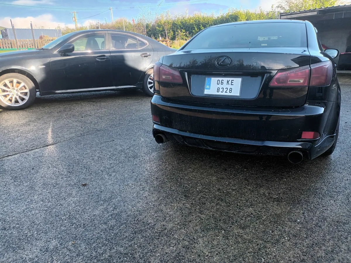 Lexus is 220d  breaking - Image 2