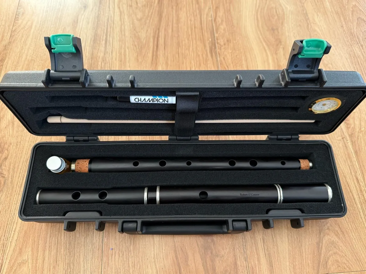 New Trad Irish Wooden Flute - Image 1