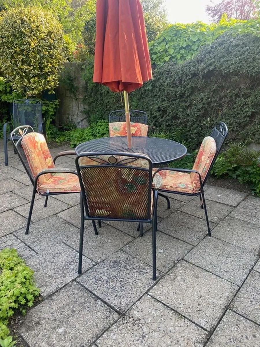 Patio Set - Image 1