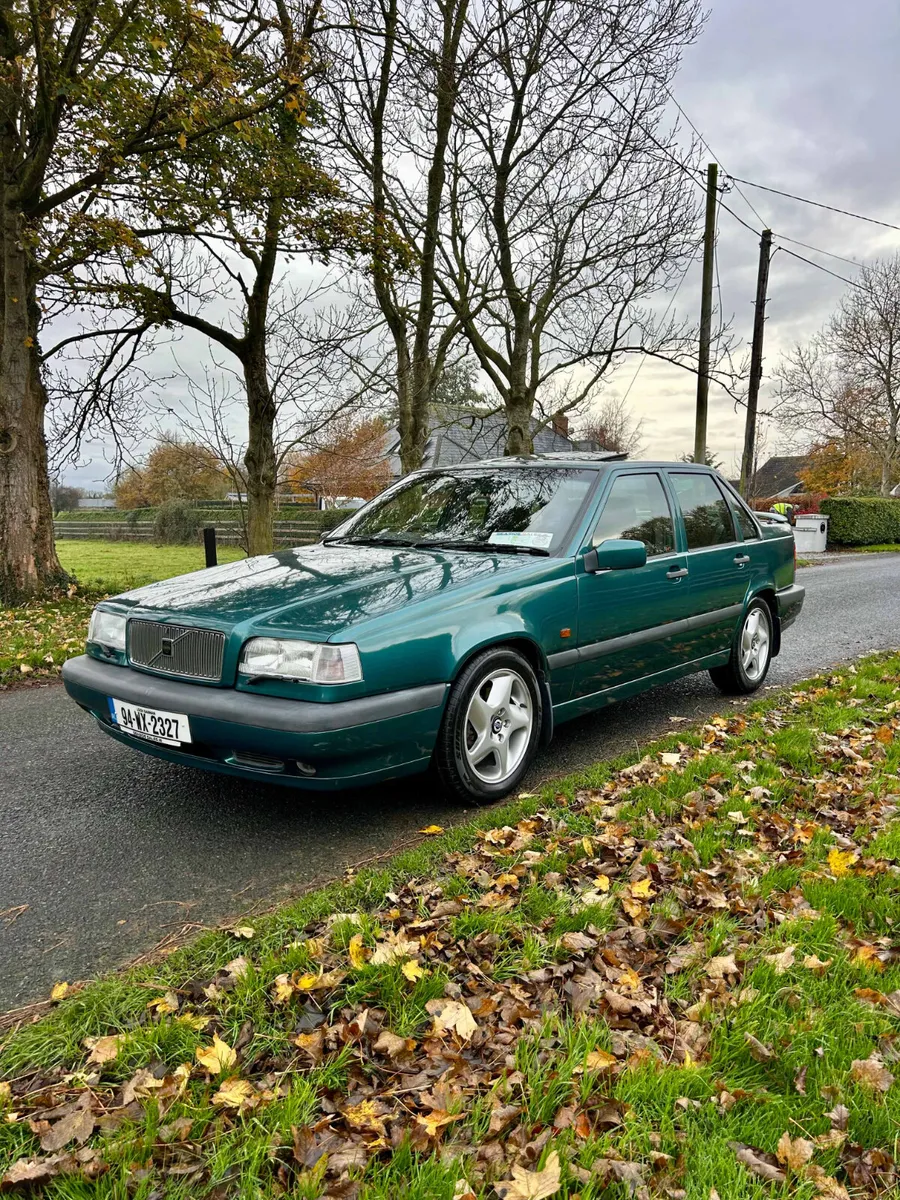 1994 Volvo 850 T-5 Manual - Image 1