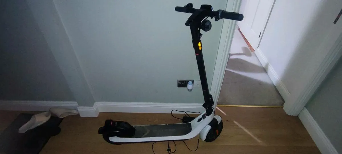 NIU KQi2 Electric Scooter – Good Condition – Recen - Image 1