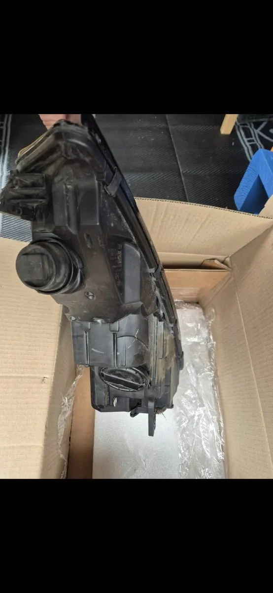 Audi A4 Grill + Xenon headlight - Image 4