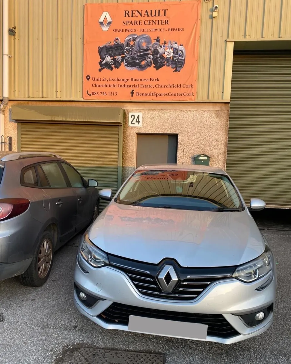 2017 Renault Megane breaking for Parts - Image 1