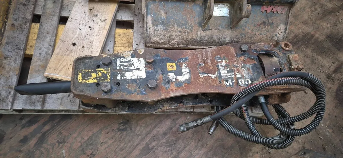 Jcb rock breaker - Image 2