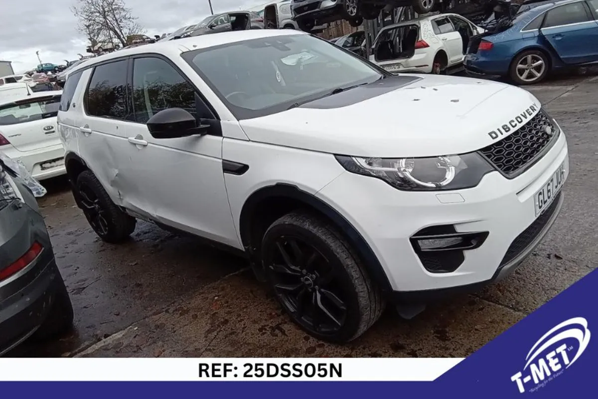 2017 LAND ROVER DISCOVERY SPORT BREAKING FOR PARTS - Image 1