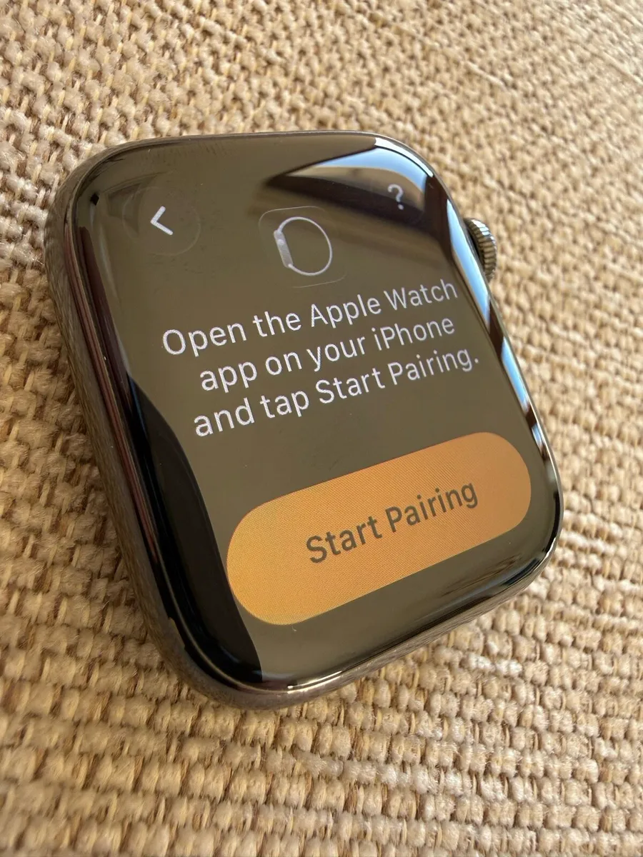 Apple Watch Series 8 Stainless Steel 45mm Cellular - Image 1